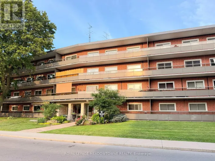411 - 11 WOODMAN DRIVE, Hamilton