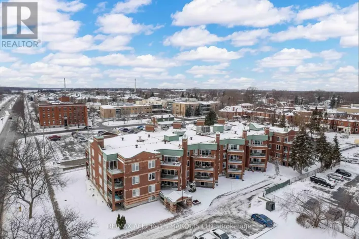 411 - 121 WATER STREET W, Cornwall