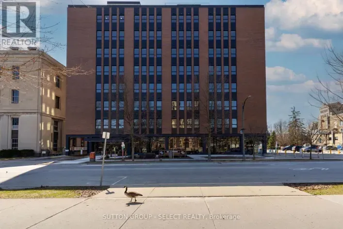 411 - 195 DUFFERIN AVENUE, London East