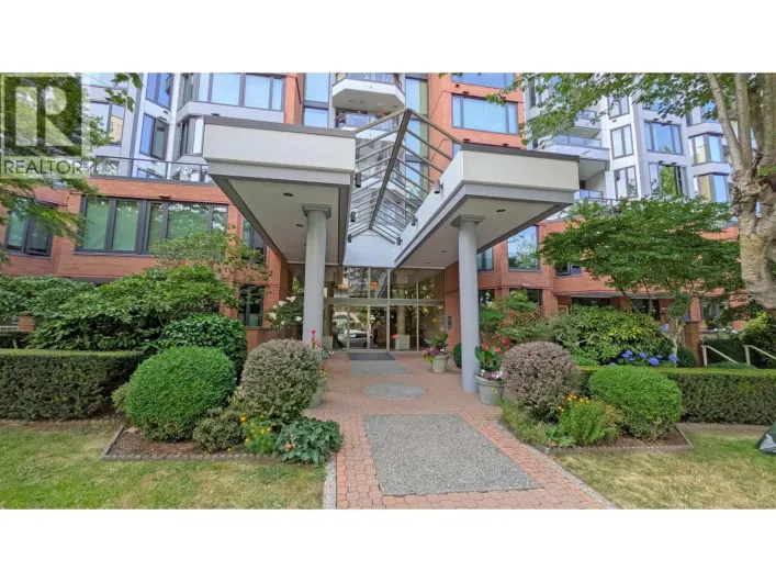 411 2201 PINE STREET, Vancouver