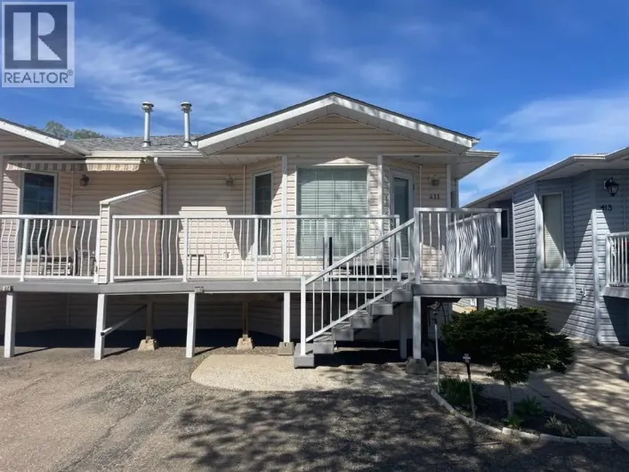 411 3 Street, Brooks