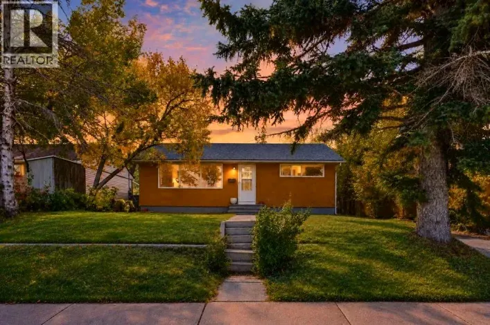 411 33 Avenue NE, Calgary