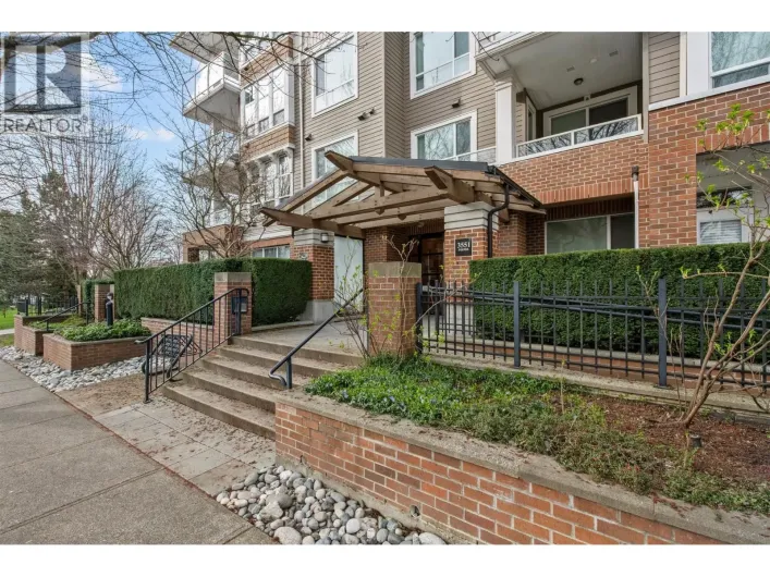 411 3551 FOSTER AVENUE, Vancouver