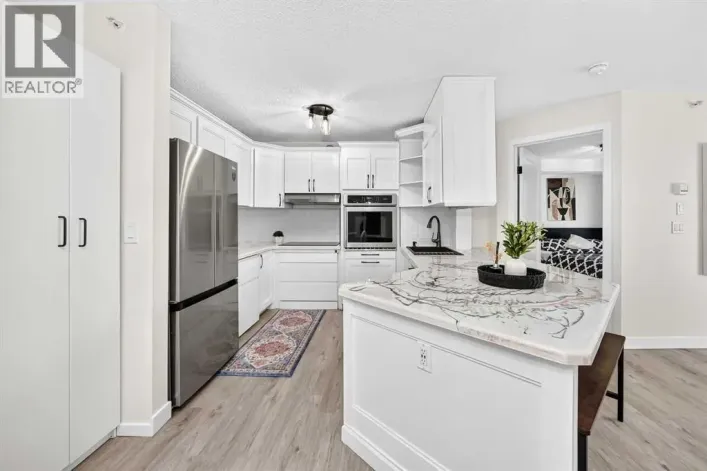 411, 4000 Somervale Court SW, Calgary