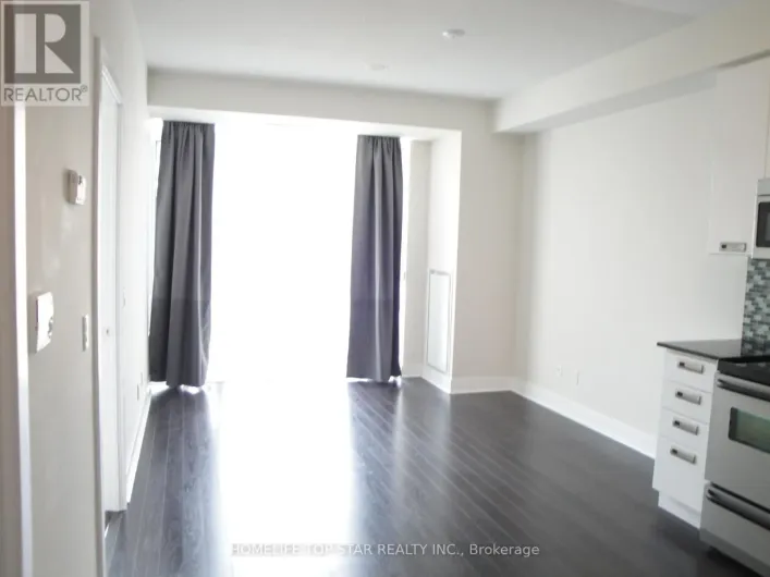 411 - 90 STADIUM ROAD, Toronto