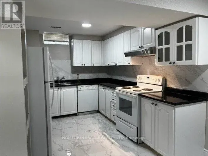 411 BRISTOL ROAD W, Mississauga