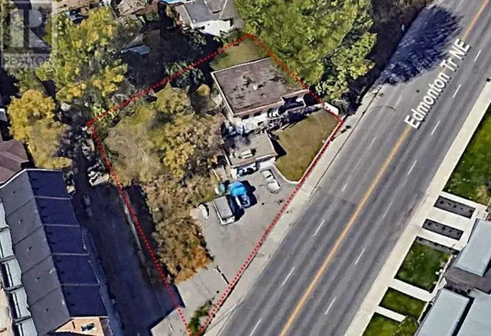 411 Edmonton Trail NE, Calgary