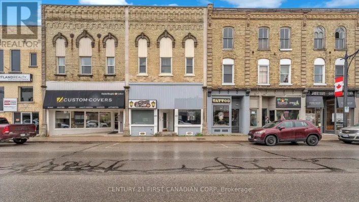 411 MAIN STREET S, South Huron