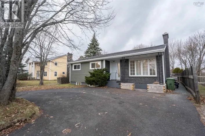 411 Robie Street, Truro