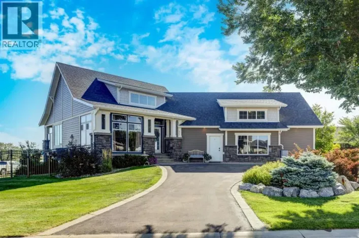 411 Sandstone Lane S, Lethbridge