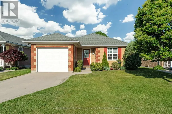 411 WARREN STREET, Goderich)