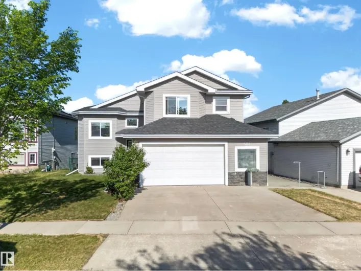 House for sale: 4113 59 Street, Beaumont