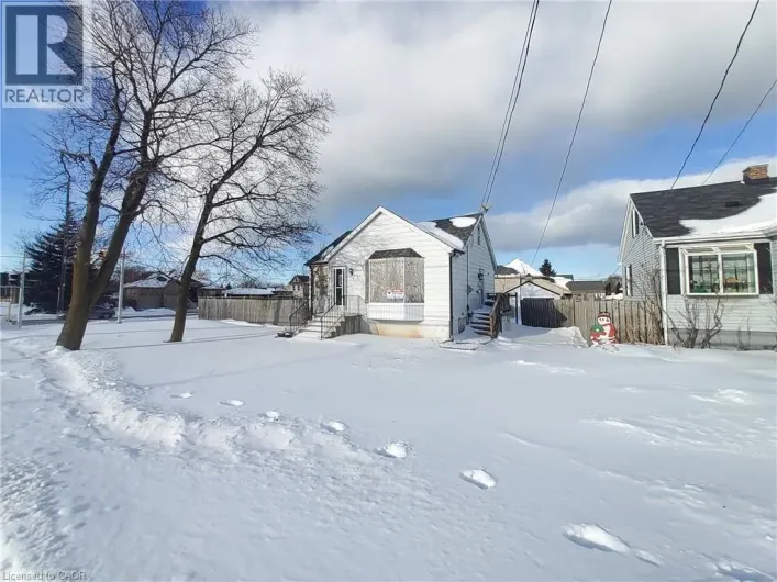 411-413 HIGHWAY 8, Stoney Creek