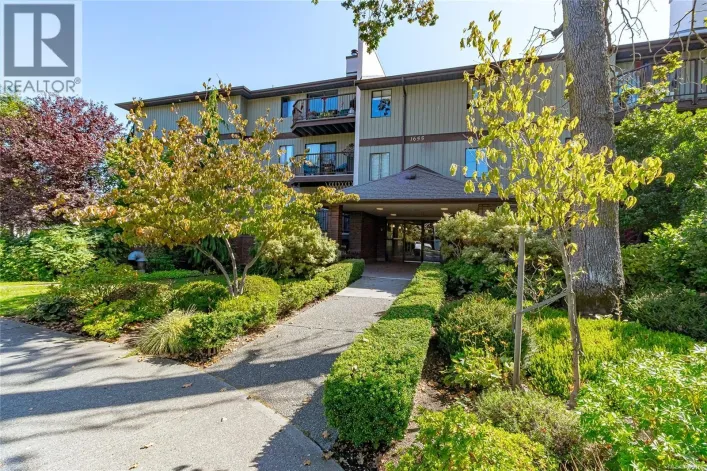 412 1655 Begbie St, Victoria