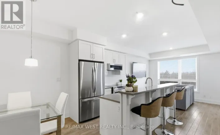 412 - 2 ADAM SELLERS STREET, Markham