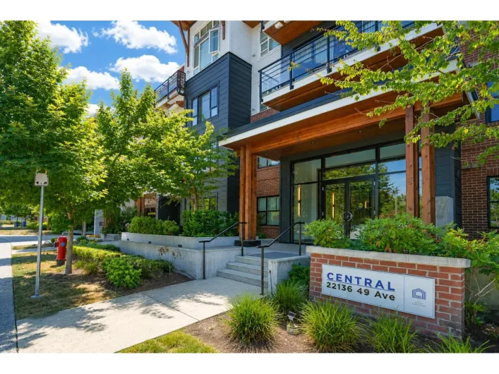 412 22136 49 AVENUE, Langley