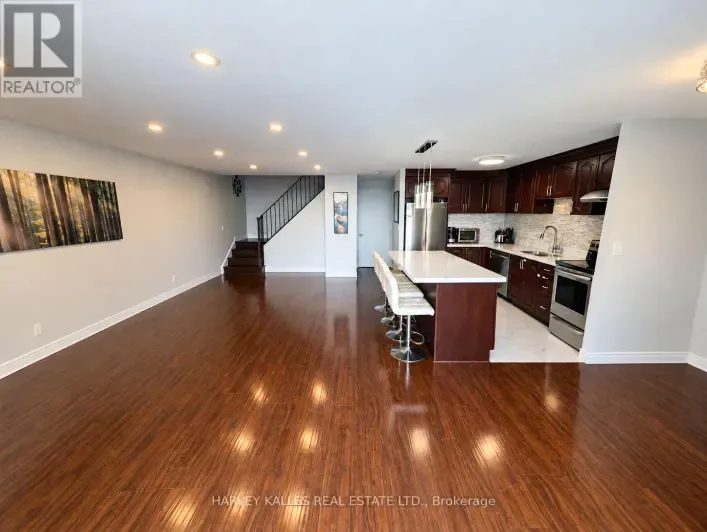 412 - 3025 THE CREDIT WOODLANDS DRIVE, Mississauga