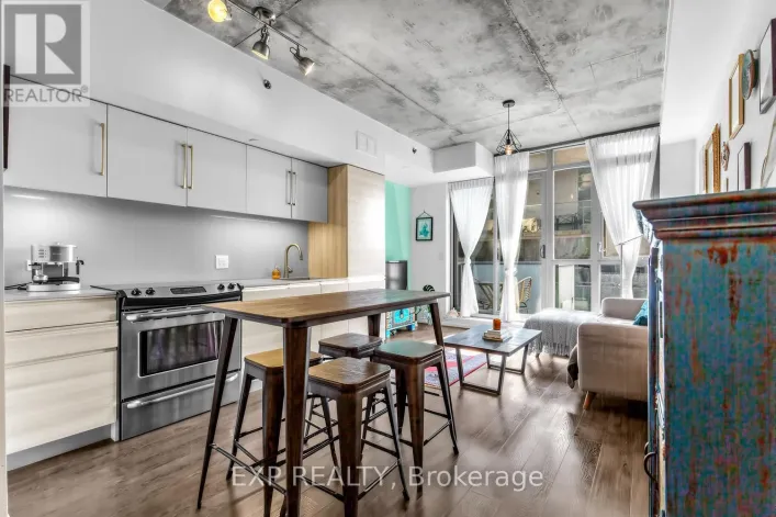 412 - 8 GLADSTONE AVENUE, Toronto