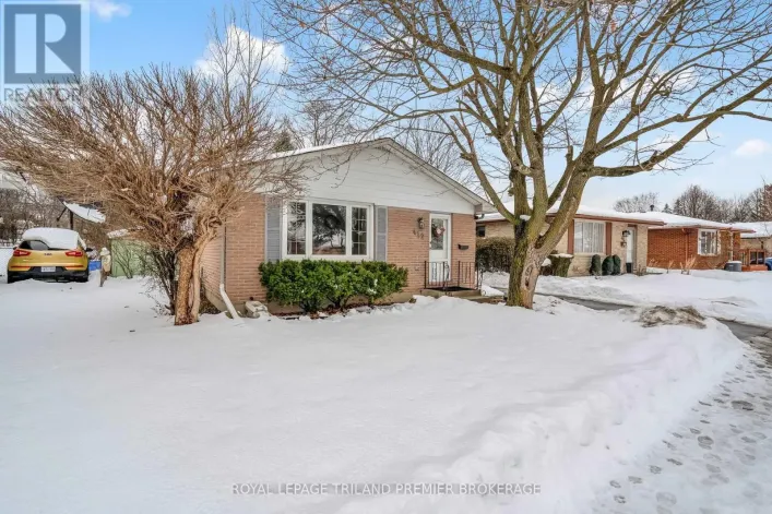 412 FERNDALE AVENUE, London South