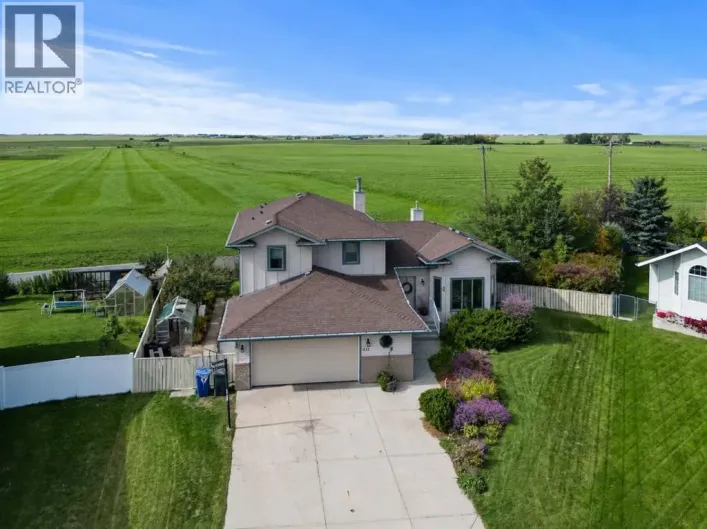 412 Harrison Court, Crossfield