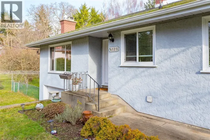 4121 Quadra St, Saanich