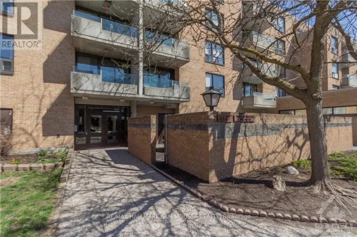 413 - 1177 BELANGER AVENUE, Ottawa