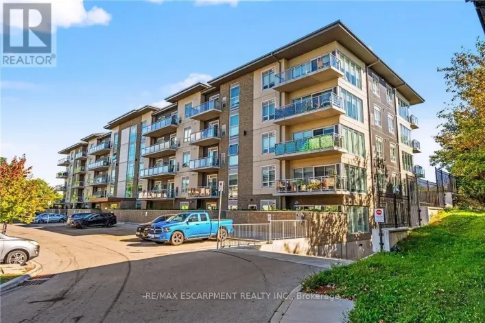 413 - 16 MARKLE CRESCENT, Hamilton