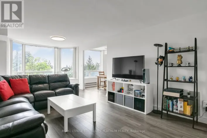 413 - 175 CEDAR AVENUE, Richmond Hill