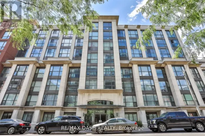 413 - 18 BEVERLEY STREET, Toronto