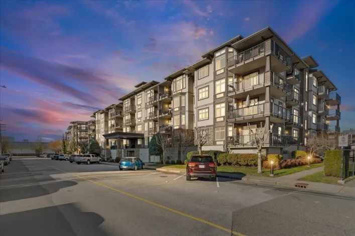 413 45893 CHESTERFIELD AVENUE|Chilliwack Downtown, Chilliwack