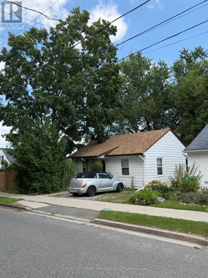 413 BELLEVUE STREET, Peterborough