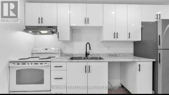 413 MAIN ST STREET S, South Huron