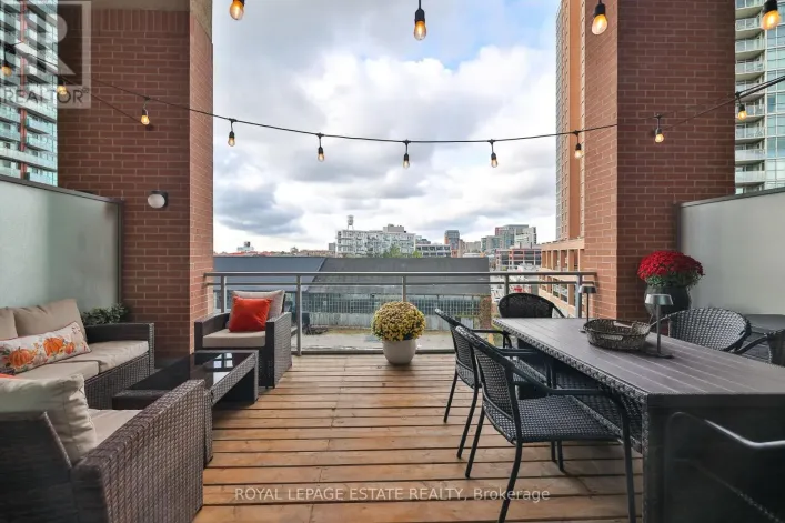 414 - 100 WESTERN BATTERY ROAD, Toronto