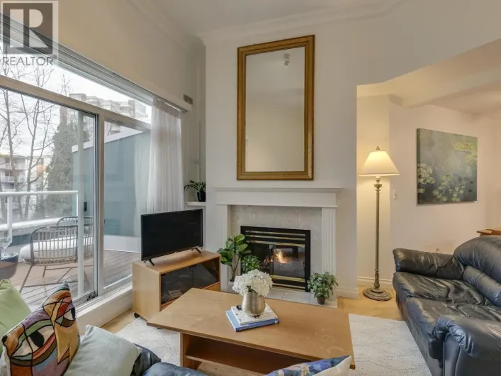 414 128 W 8TH STREET, North Vancouver