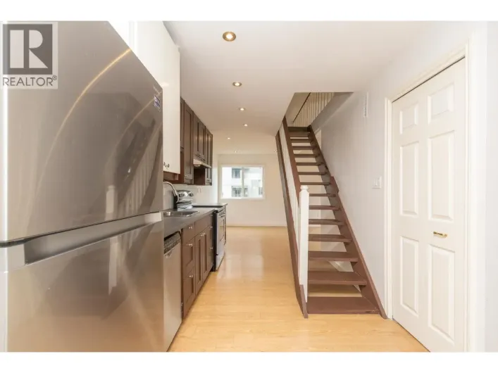 414 1363 CLYDE AVENUE, West Vancouver