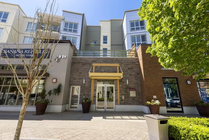 414 15735 CROYDON DRIVE, Surrey