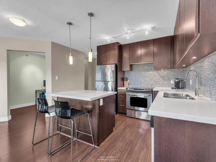 414 15735 CROYDON DRIVE, Surrey