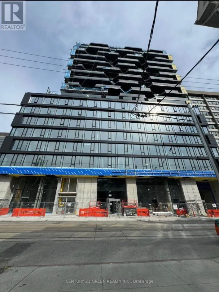 414 - 195 MCCAUL STREET, Toronto