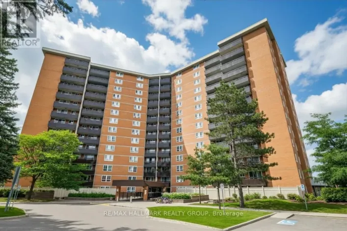 414 - 2020 JASMINE CRESCENT, Ottawa