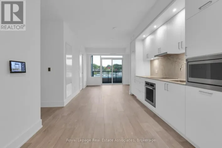 414 - 259 THE KINGSWAY, Toronto