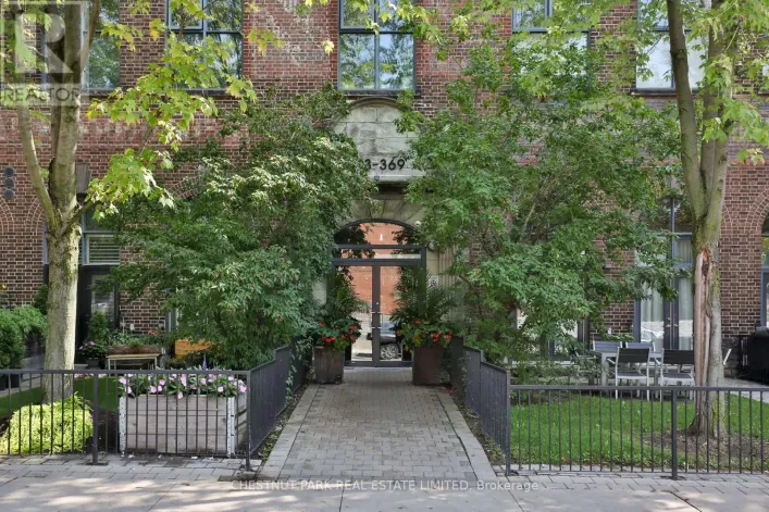 414 - 369 SORAUREN AVENUE, Toronto