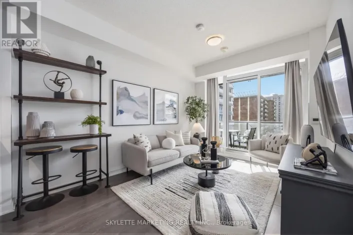 414 - 38 FOREST MANOR ROAD, Toronto