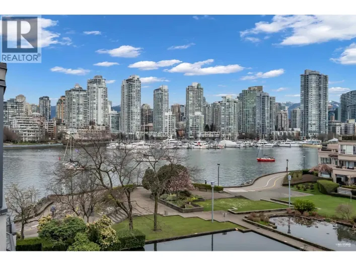414 456 MOBERLY ROAD, Vancouver