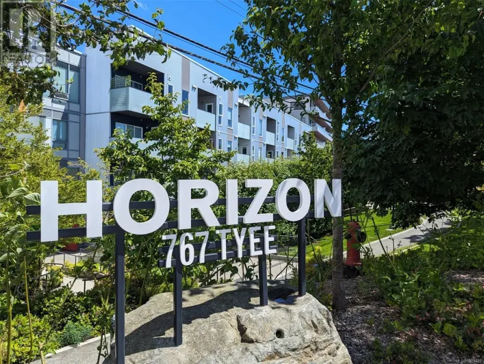 414 767 Tyee Rd, Victoria