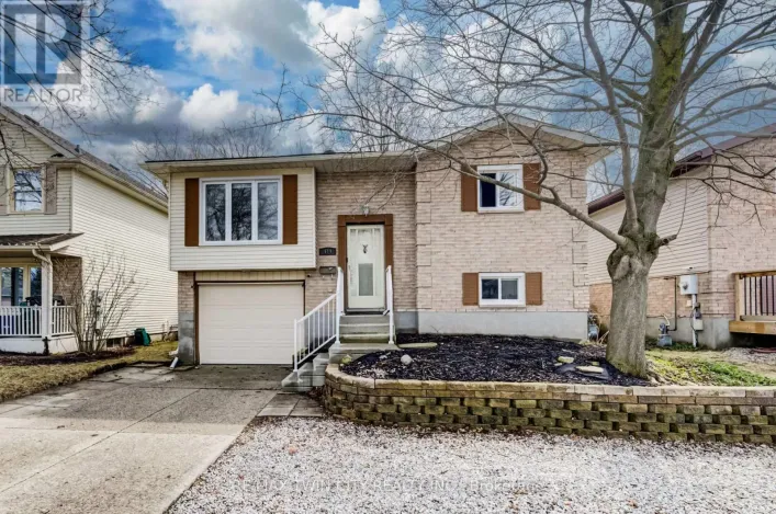 414 WOODS LANE, Cambridge