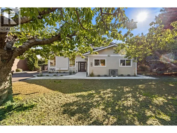 4141 San Clemente Avenue, Peachland