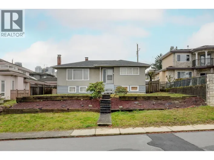 4144 PRICE CRESCENT, Burnaby