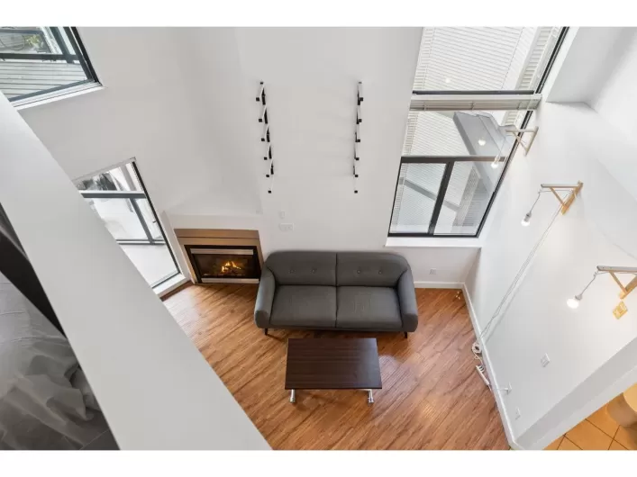 415 10866 CITY PARKWAY, Surrey