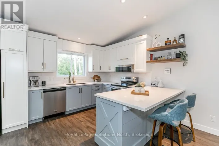 415 - 14 DAWSON DRIVE, Collingwood