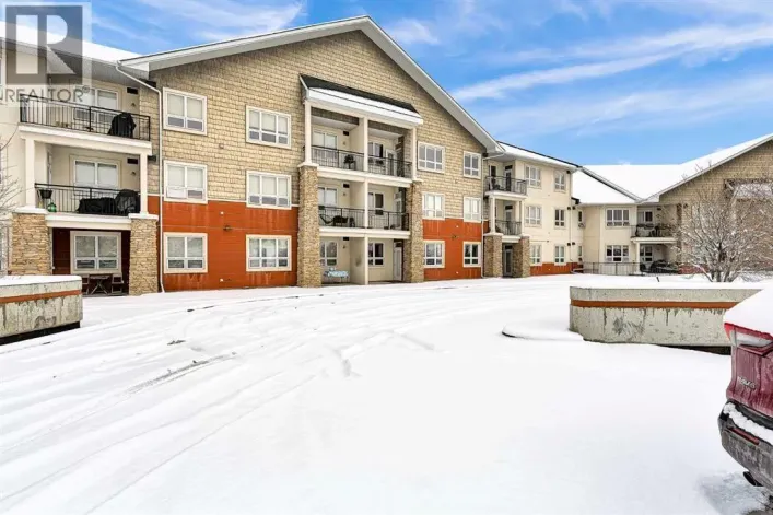 415, 26 Val Gardena View SW, Calgary